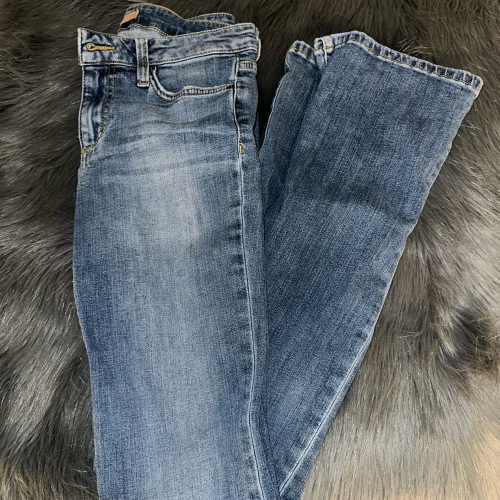 Joe's Jeans Women's Straight Leg in Classic Blue